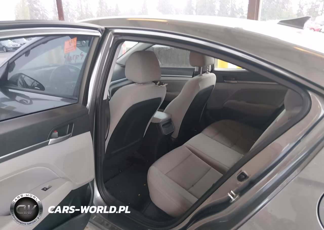 2018 Hyundai Elantra Value Edition VIN:5NPD84LF3JH324601 - 8