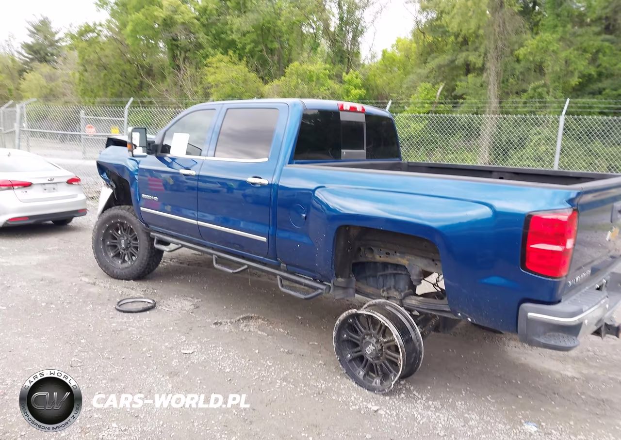 2018 Chevrolet Silverado 2500Hd Ltz VIN:1GC1KWEY5JF288600 - 3