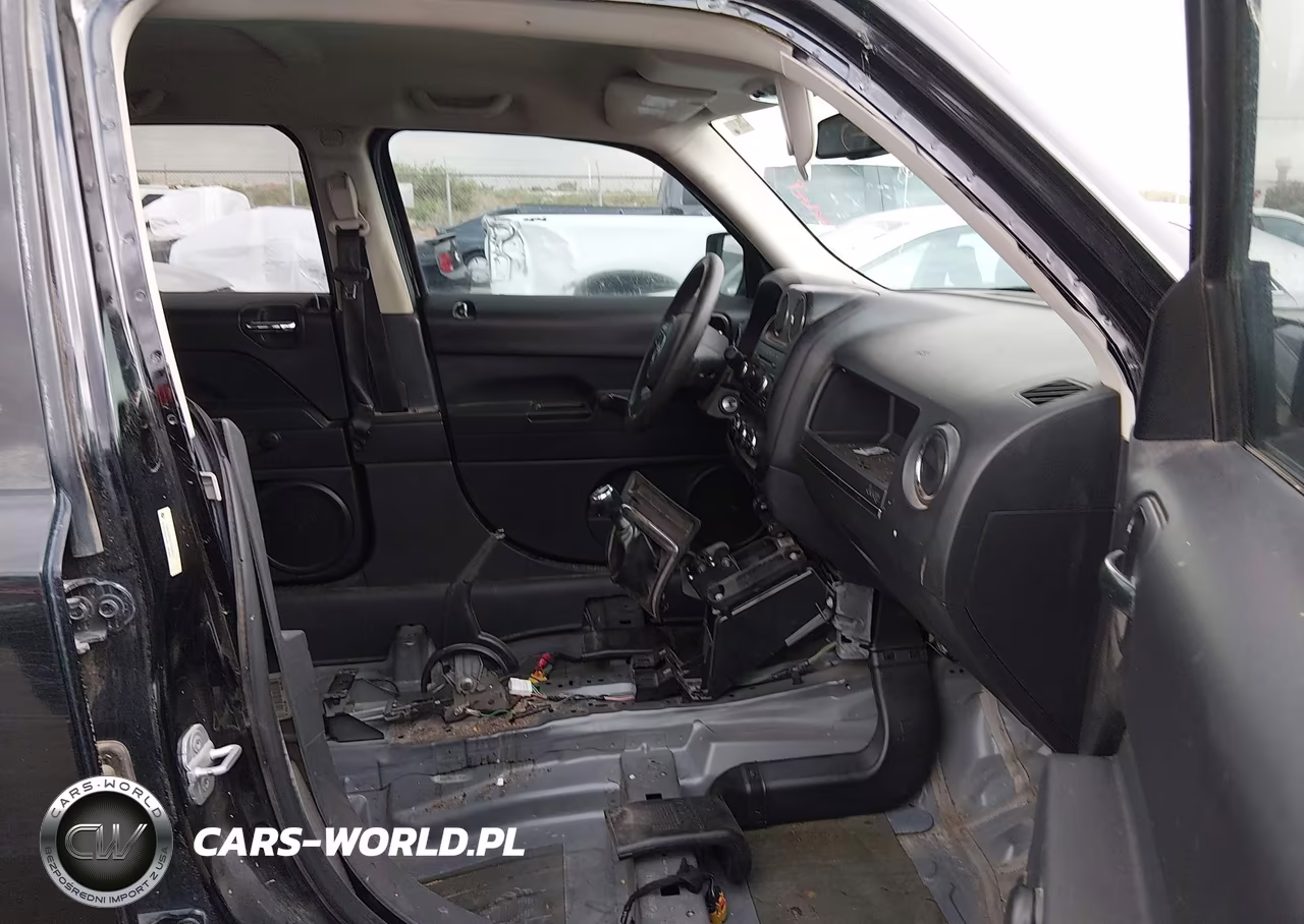 2012 Jeep Patriot Sport VIN:1C4NJRBB3CD584574 - 5