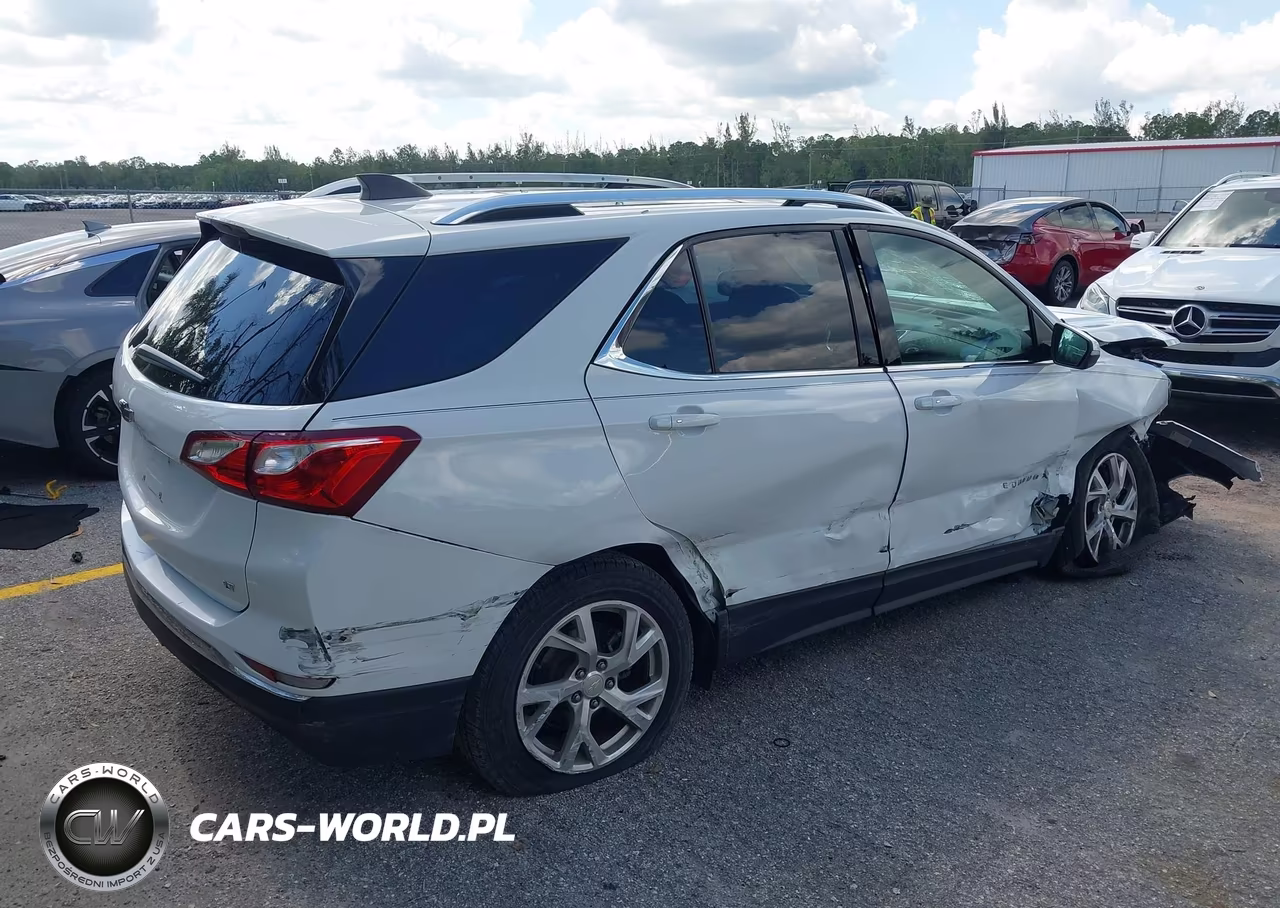 2018 Chevrolet Equinox Lt VIN:2GNAXKEX3J6310757 - 4