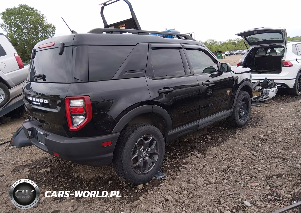 2021 Ford Bronco Sport Badlands VIN:3FMCR9D98MRB07802 - 4