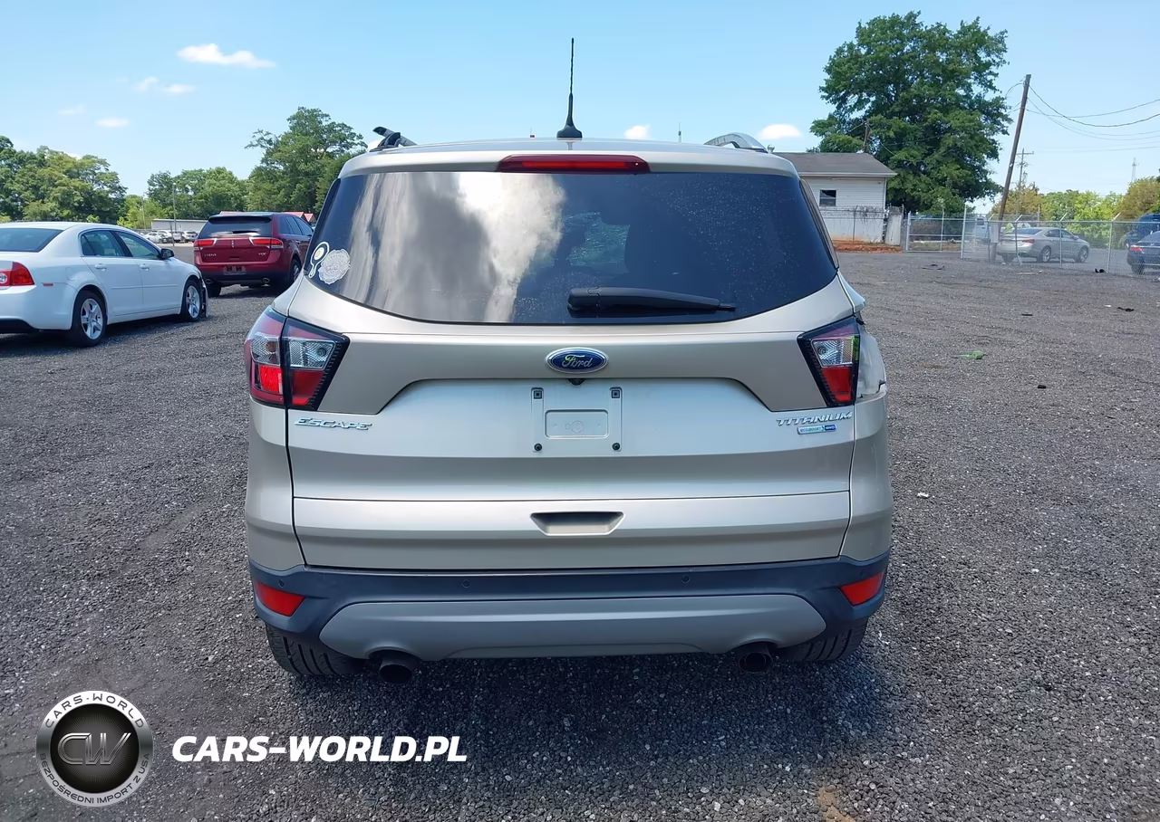 2018 Ford Escape Titanium VIN:1FMCU9J91JUD62055 - 16