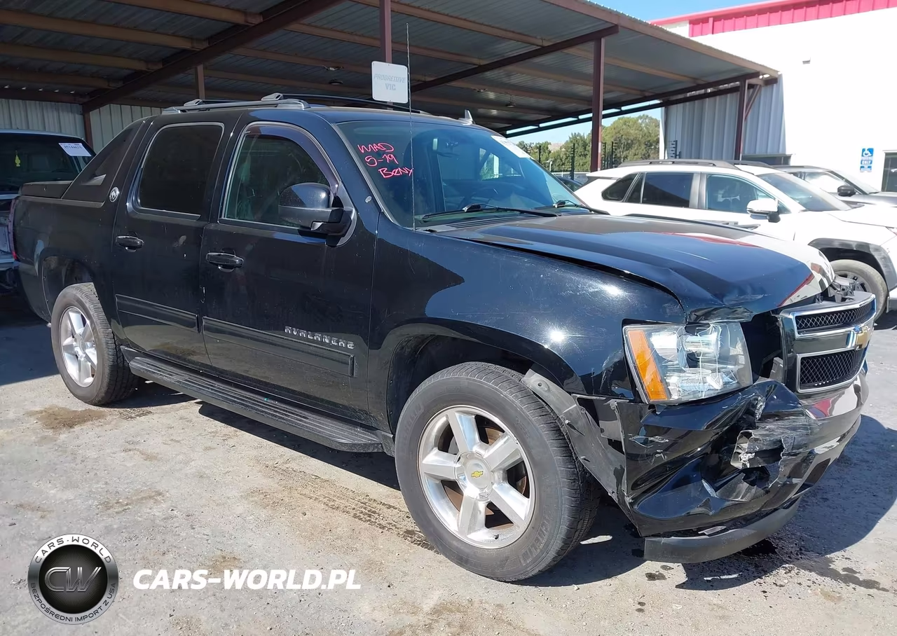 2013 Chevrolet Avalanche Ls – zdjęcie 1 z 16