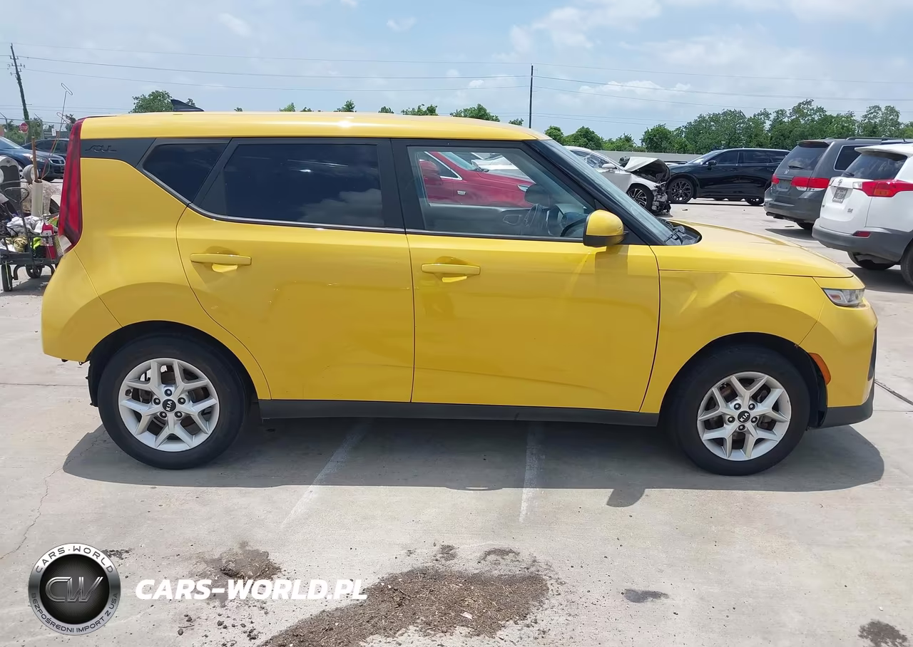 2020 Kia Soul S VIN:KNDJ23AU9L7114348 - 13