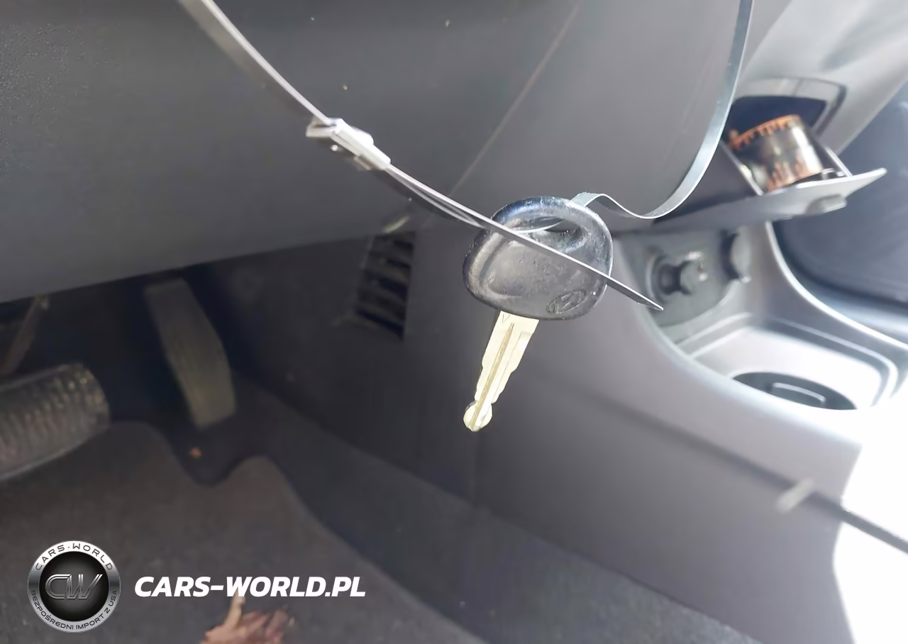 2011 Hyundai Accent Gs VIN:KMHCM3AC0BU192474 - 11