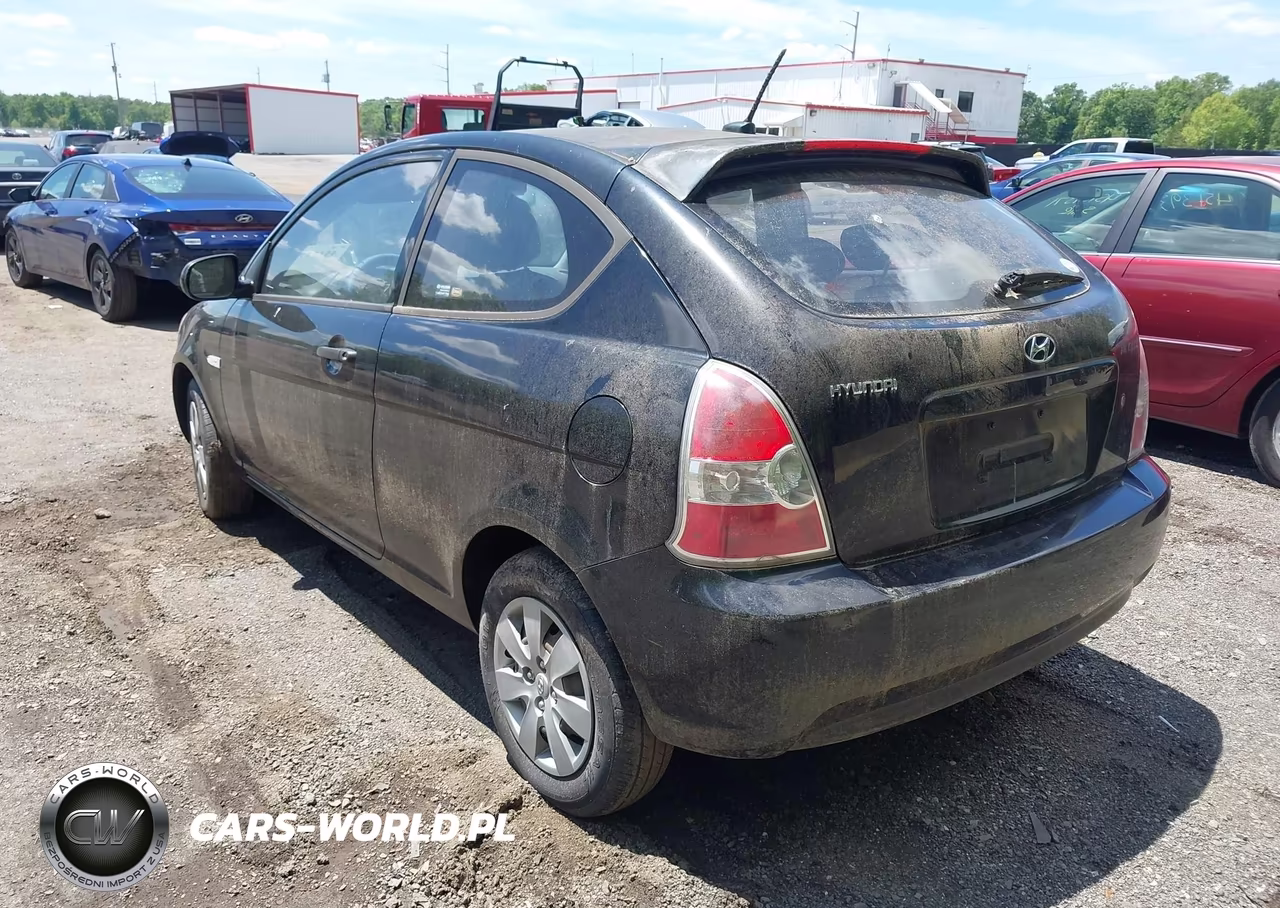 2011 Hyundai Accent Gs VIN:KMHCM3AC0BU192474 - 3