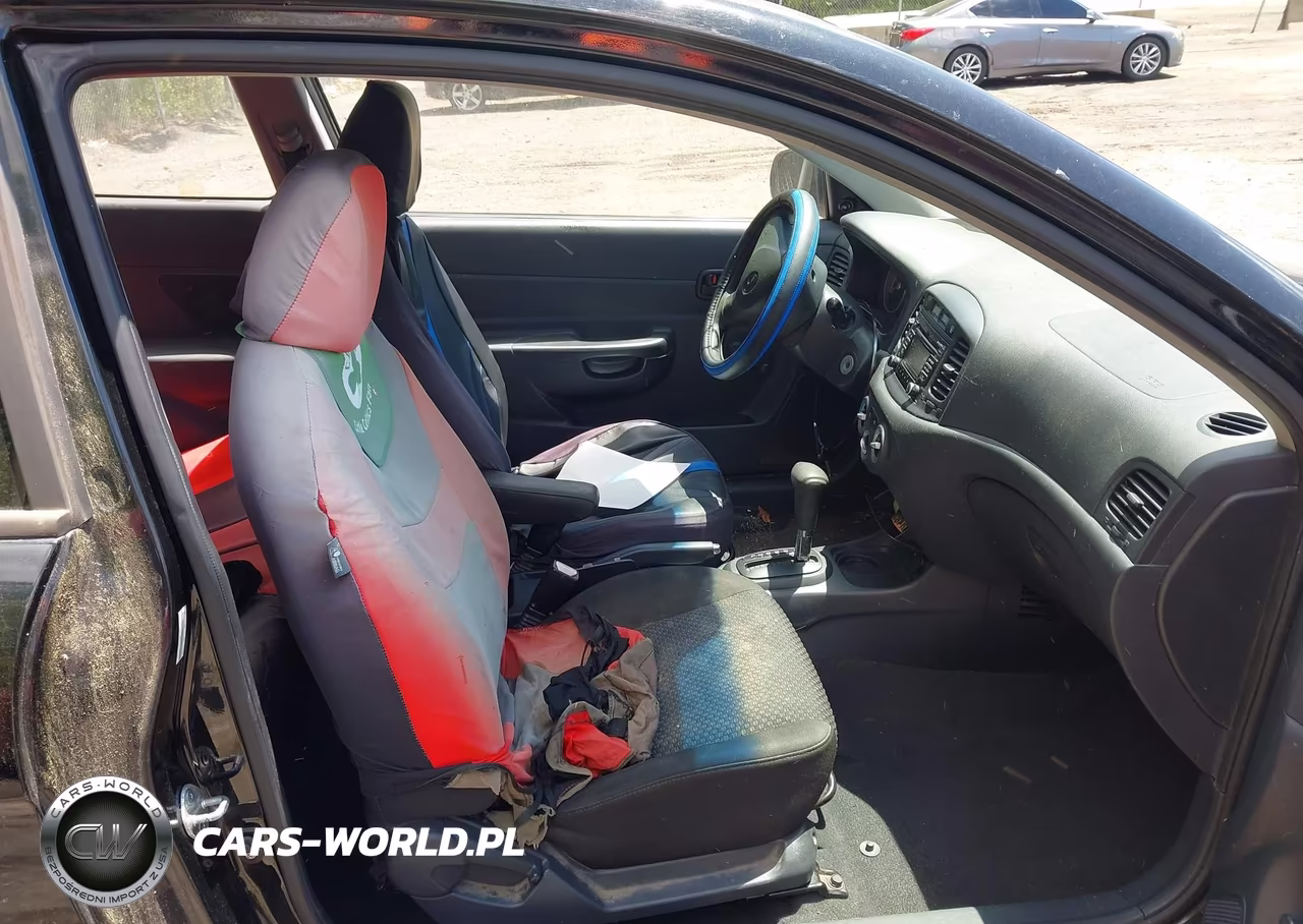 2011 Hyundai Accent Gs VIN:KMHCM3AC0BU192474 - 5