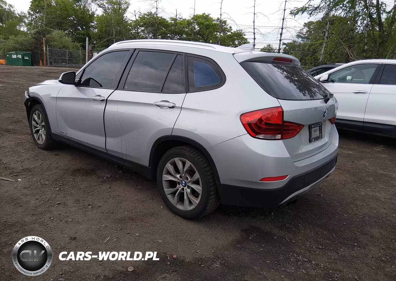2013 BMW X1 xDrive28I VIN:WBAVL1C58DVR91965 - 3