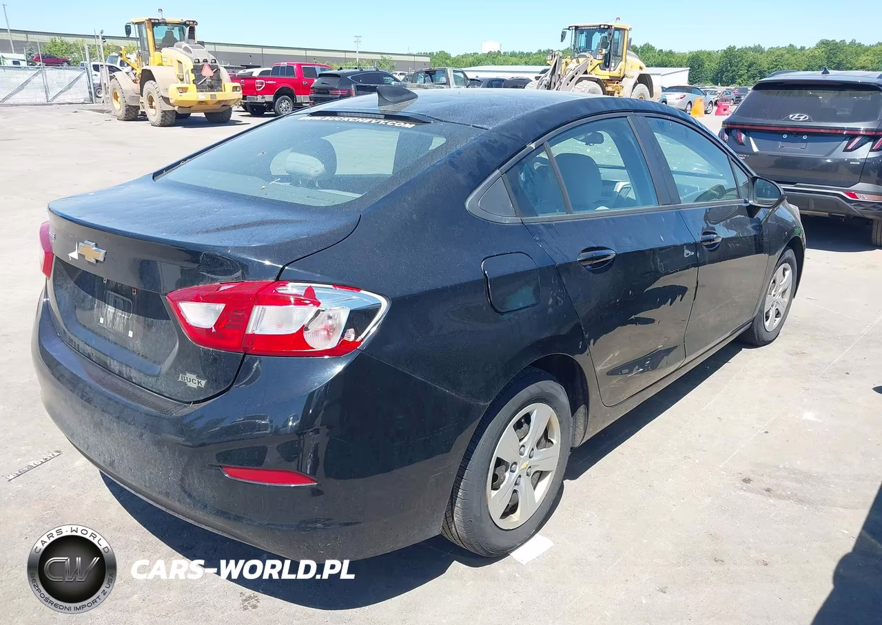 2016 Chevrolet Cruze Ls Auto VIN:1G1BC5SMXG7255181 - 4