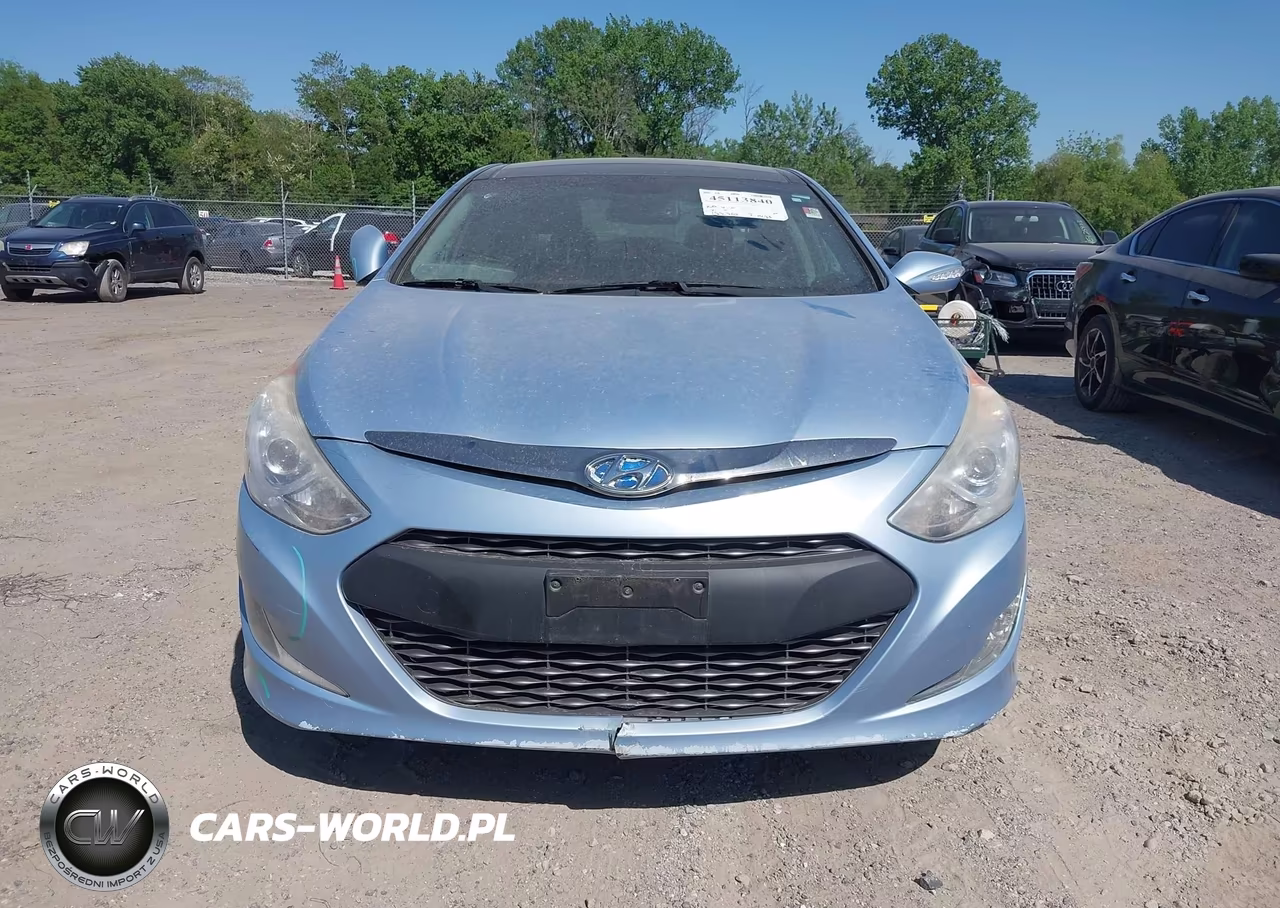 2012 Hyundai Sonata Hybrid VIN:KMHEC4A46CA047579 - 12