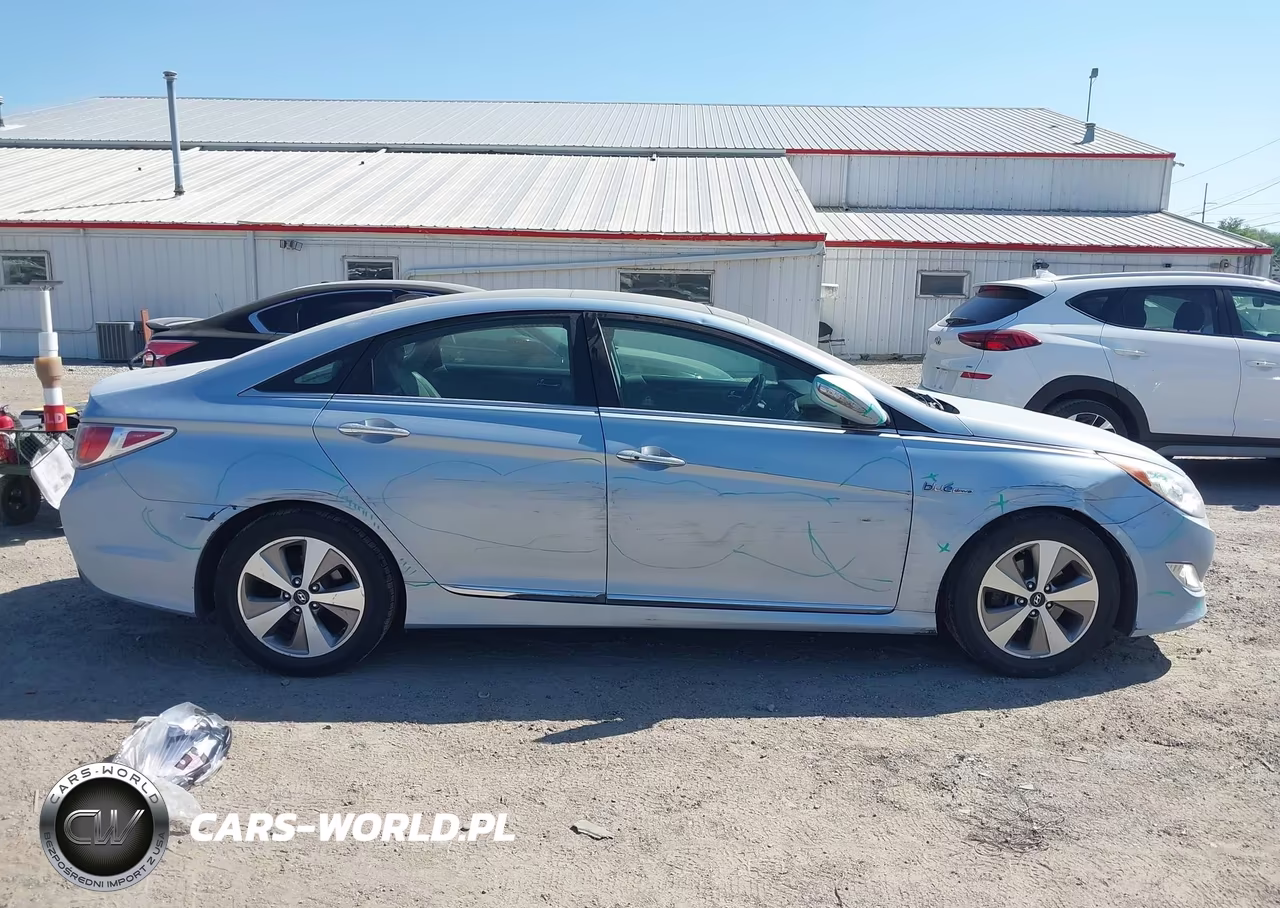 2012 Hyundai Sonata Hybrid VIN:KMHEC4A46CA047579 - 13