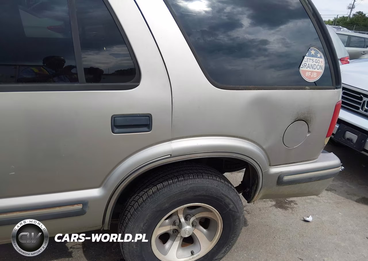 1999 Chevrolet Blazer Ls VIN:1GNCS13W4XK165777 - 6