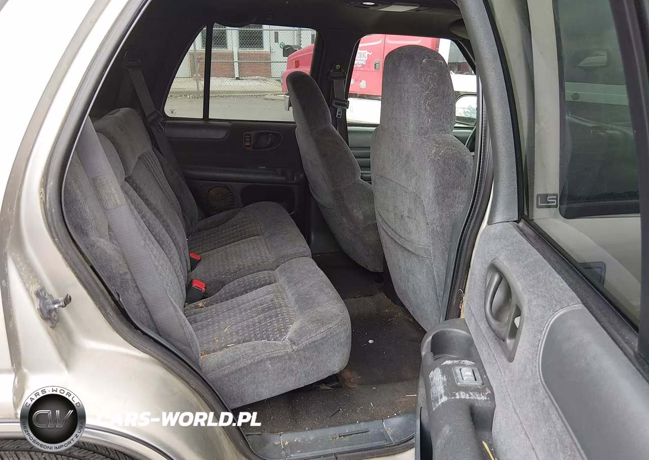 1999 Chevrolet Blazer Ls VIN:1GNCS13W4XK165777 - 8