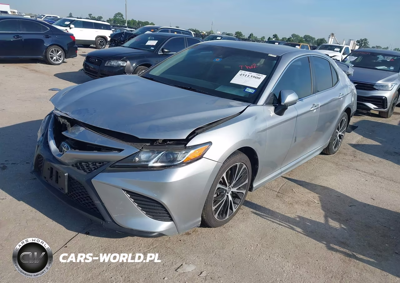 2018 Toyota Camry Se VIN:4T1B11HK0JU579532 - 2