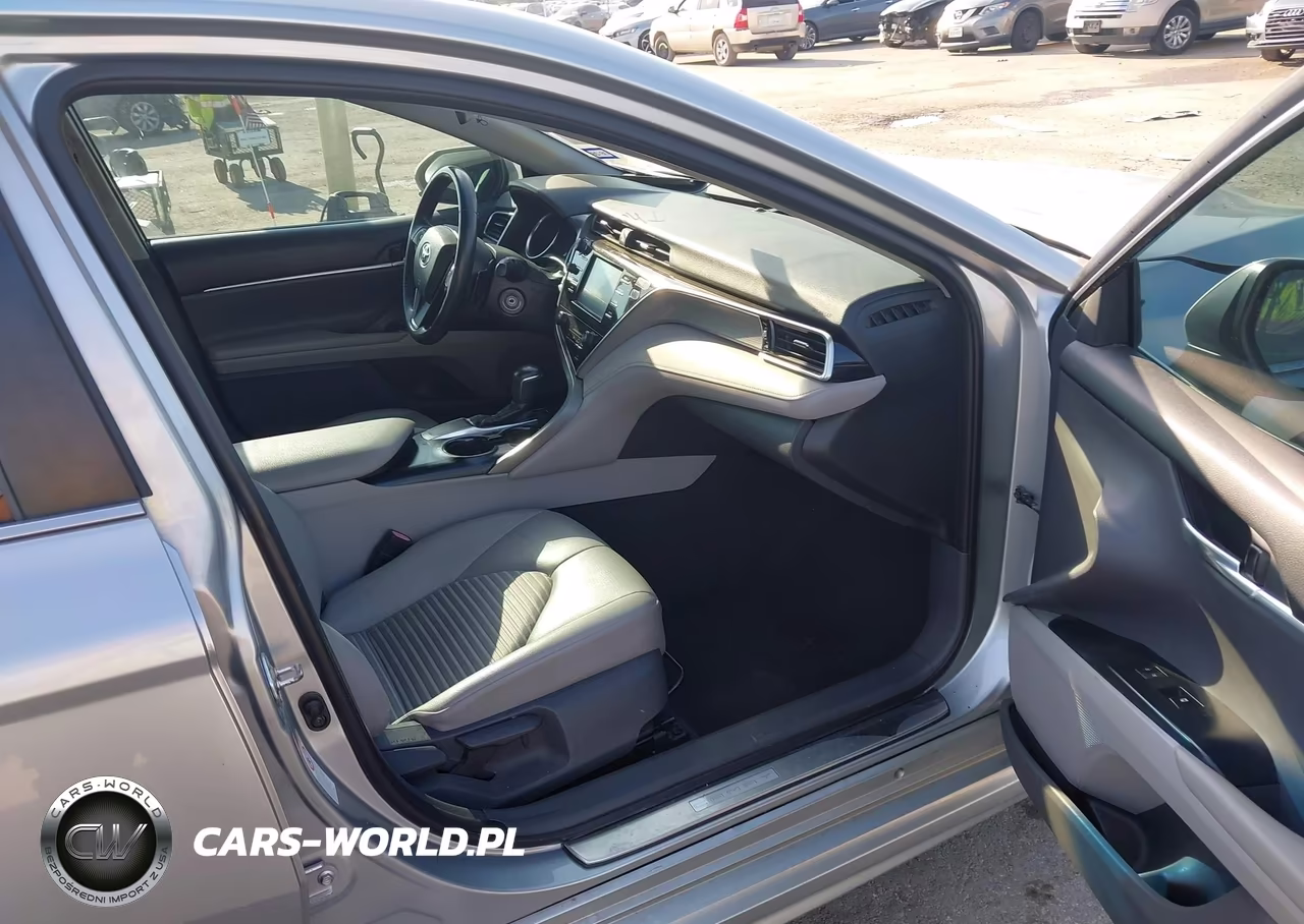 2018 Toyota Camry Se VIN:4T1B11HK0JU579532 - 5