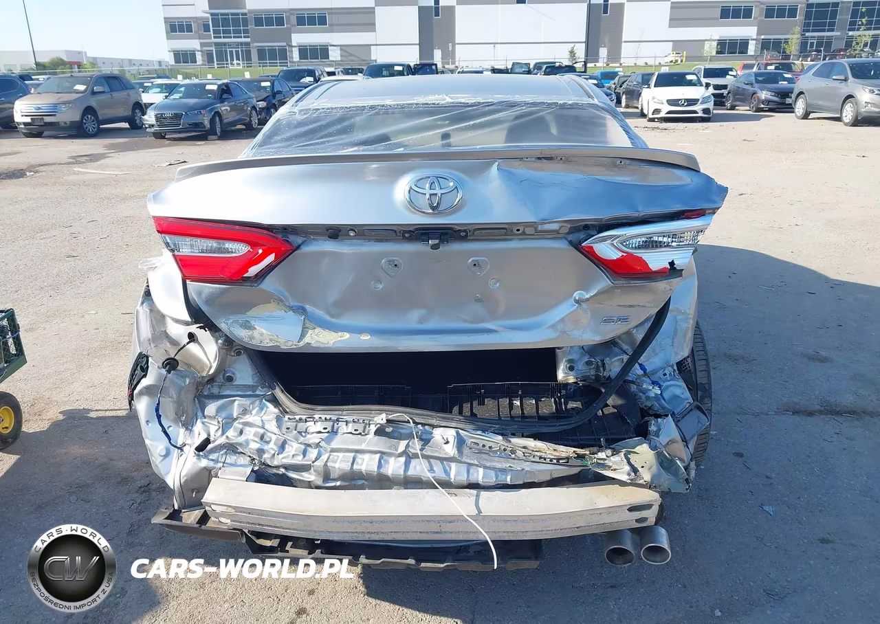 2018 Toyota Camry Se VIN:4T1B11HK0JU579532 - 6