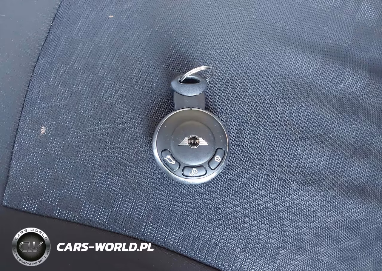 2010 Mini Cooper S VIN:WMWMF7C50ATZ69214 - 11
