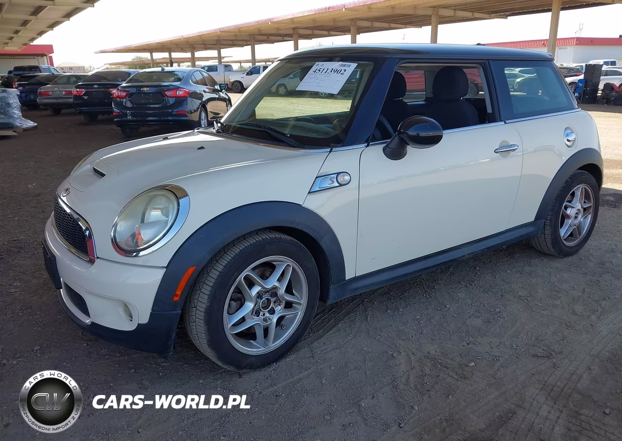 2010 Mini Cooper S VIN:WMWMF7C50ATZ69214 - 2