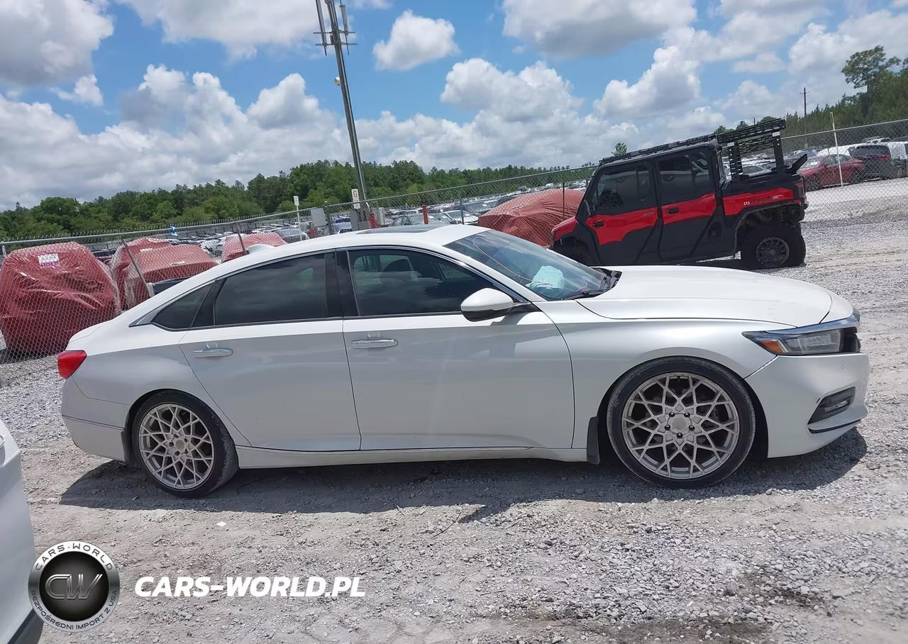 2019 Honda Accord Touring 2.0T VIN:1HGCV2F90KA030274 - 13