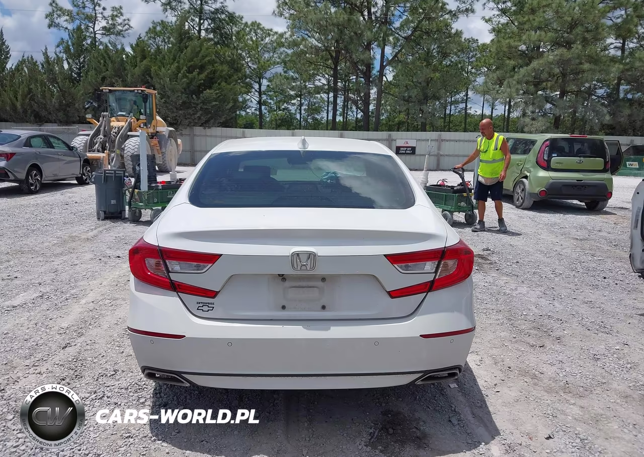 2019 Honda Accord Touring 2.0T VIN:1HGCV2F90KA030274 - 16