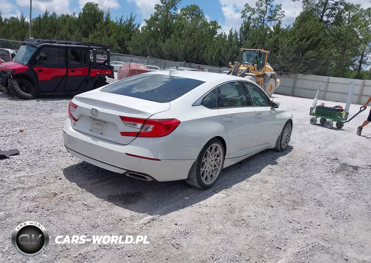 2019 Honda Accord Touring 2.0T VIN:1HGCV2F90KA030274 - 4