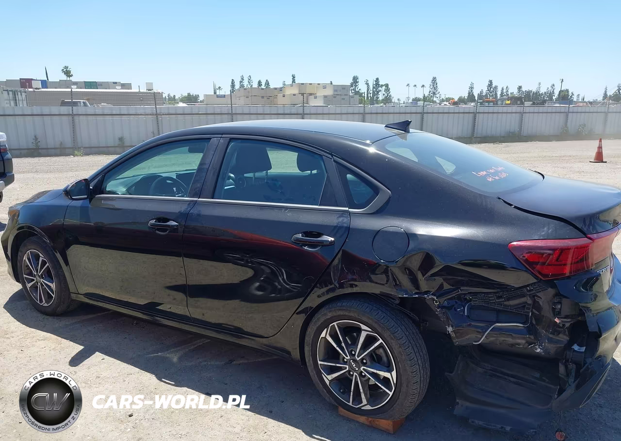 2023 Kia Forte Lxs VIN:3KPF24AD1PE673328 - 14
