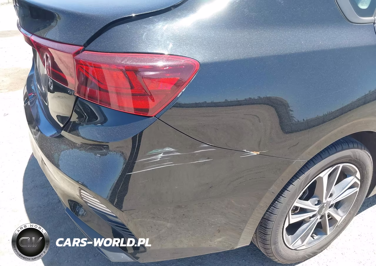 2023 Kia Forte Lxs VIN:3KPF24AD1PE673328 - 18