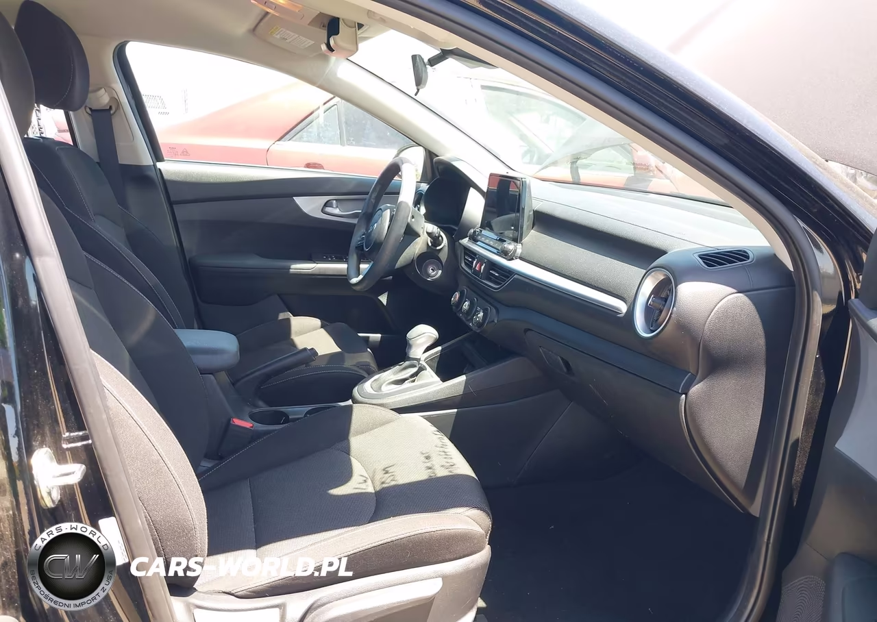 2023 Kia Forte Lxs VIN:3KPF24AD1PE673328 - 5