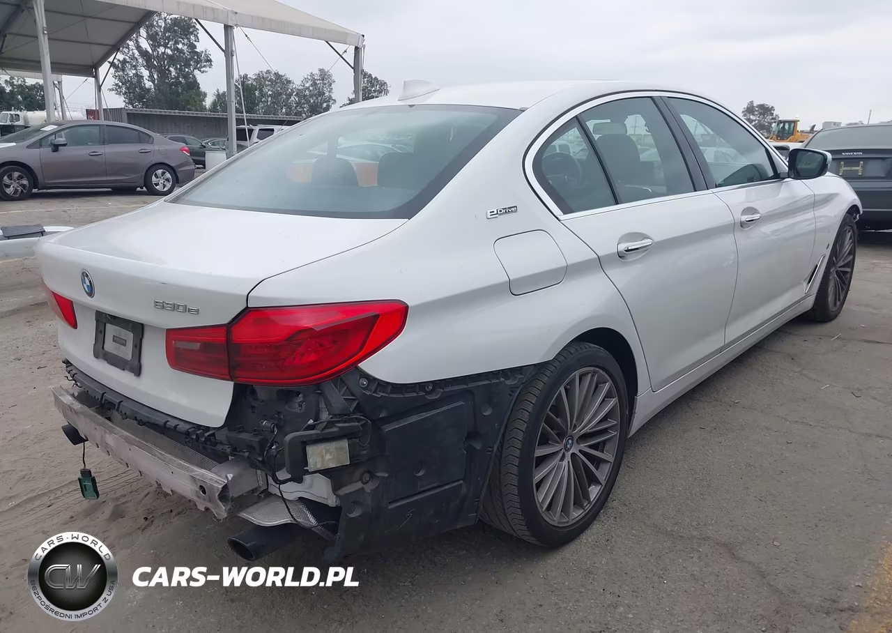2018 BMW 530E Iperformance VIN:WBAJA9C59JB251132 - 4