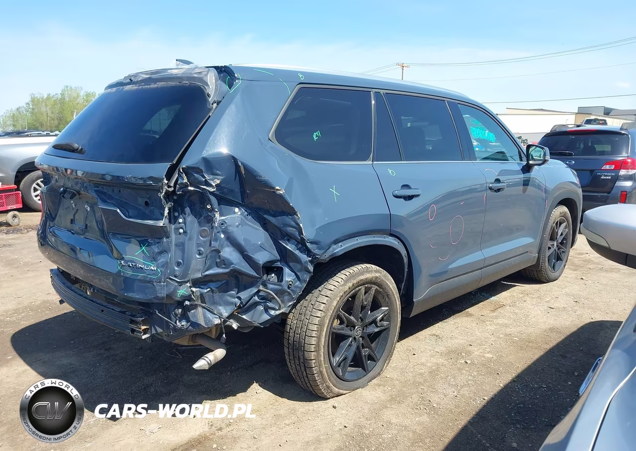 2024 Toyota Grand Highlander Platinum VIN:5TDAAAB54RS009407 - 4
