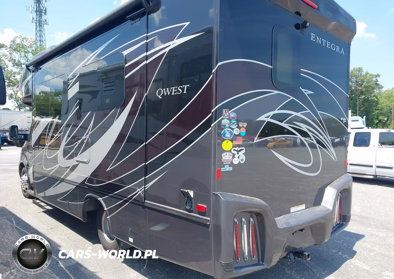 2022 Mercedes-Benz Entegra Coach Standard Roof V6 VIN:W1X8E33YXMN176554 - 3