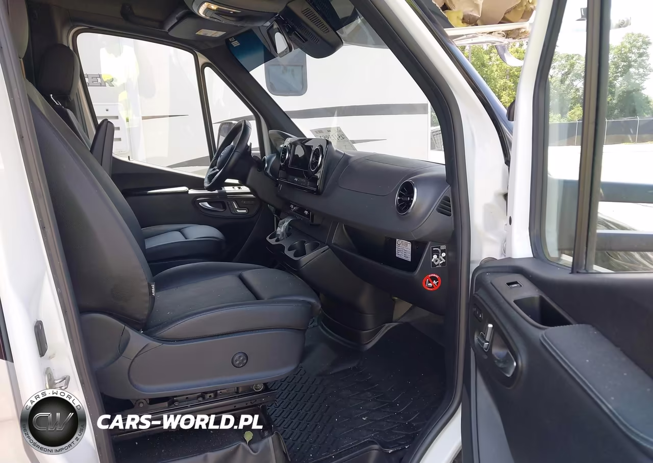 2022 Mercedes-Benz Entegra Coach Standard Roof V6 VIN:W1X8E33YXMN176554 - 5