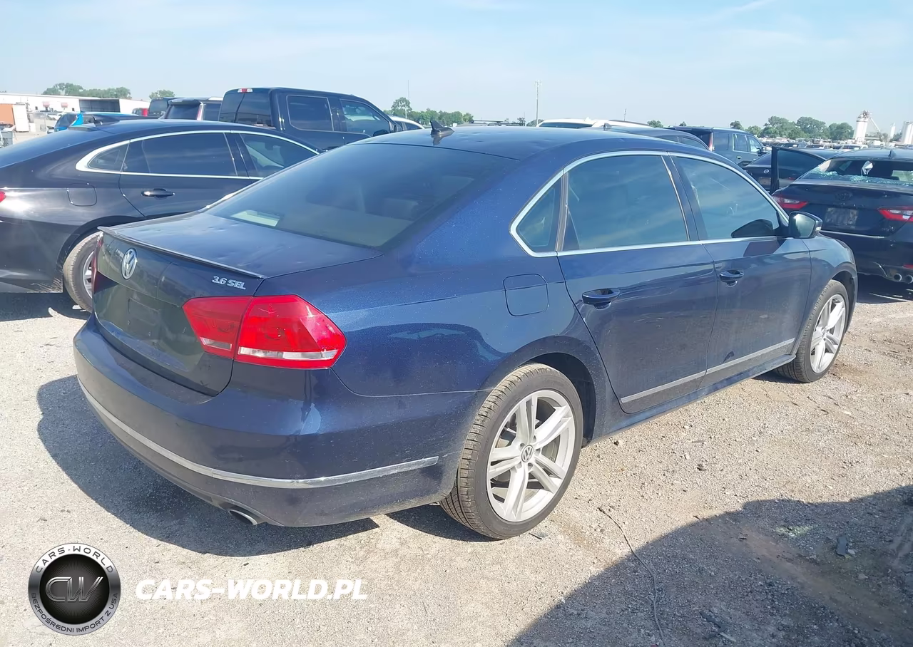 2013 Volkswagen Passat 3.6L V6 Sel Premium VIN:1VWCM7A35DC147211 - 4