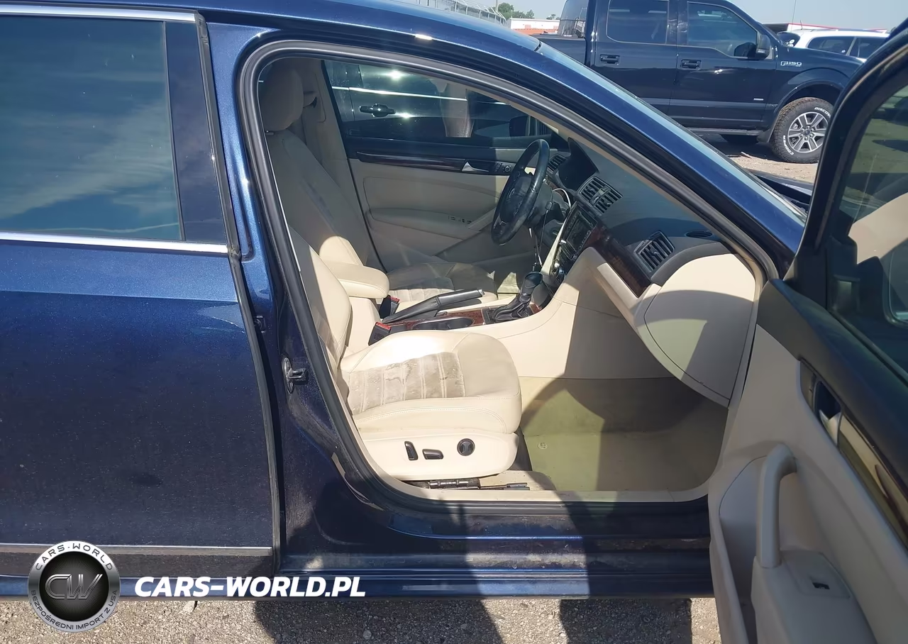 2013 Volkswagen Passat 3.6L V6 Sel Premium VIN:1VWCM7A35DC147211 - 5
