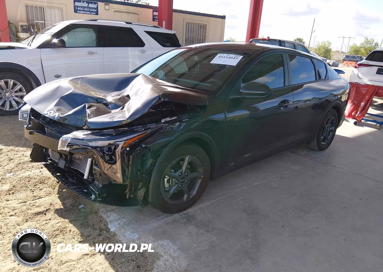 2026 Kia K4 Lxs VIN:3KPFT4DE0TE290587 - 2