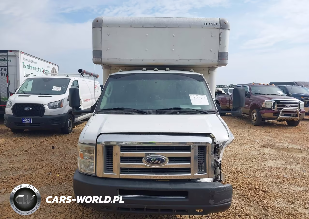 2009 Ford E-450 Cutaway VIN:1FDXE45S49DA10470 - 12