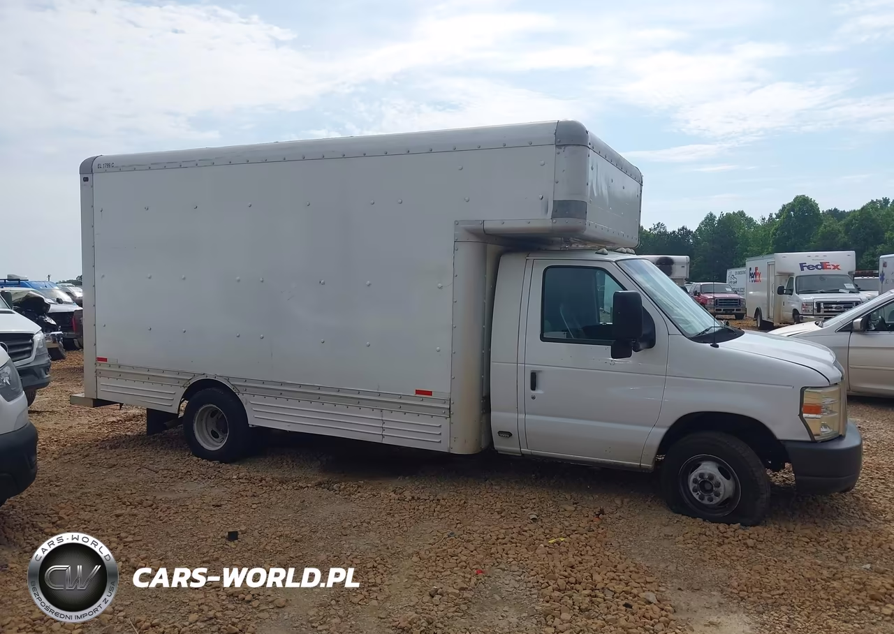 2009 Ford E-450 Cutaway VIN:1FDXE45S49DA10470 - 13
