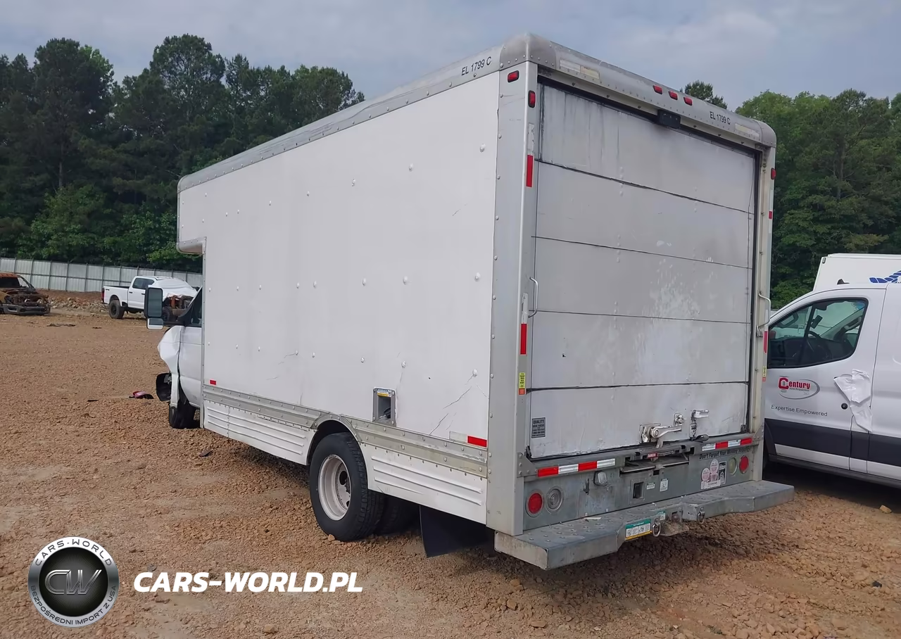 2009 Ford E-450 Cutaway VIN:1FDXE45S49DA10470 - 3