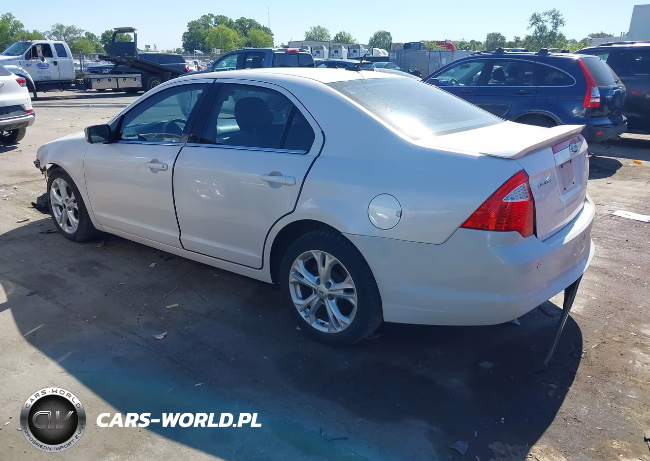 2012 Ford Fusion Se VIN:3FAHP0HA8CR427724 - 3