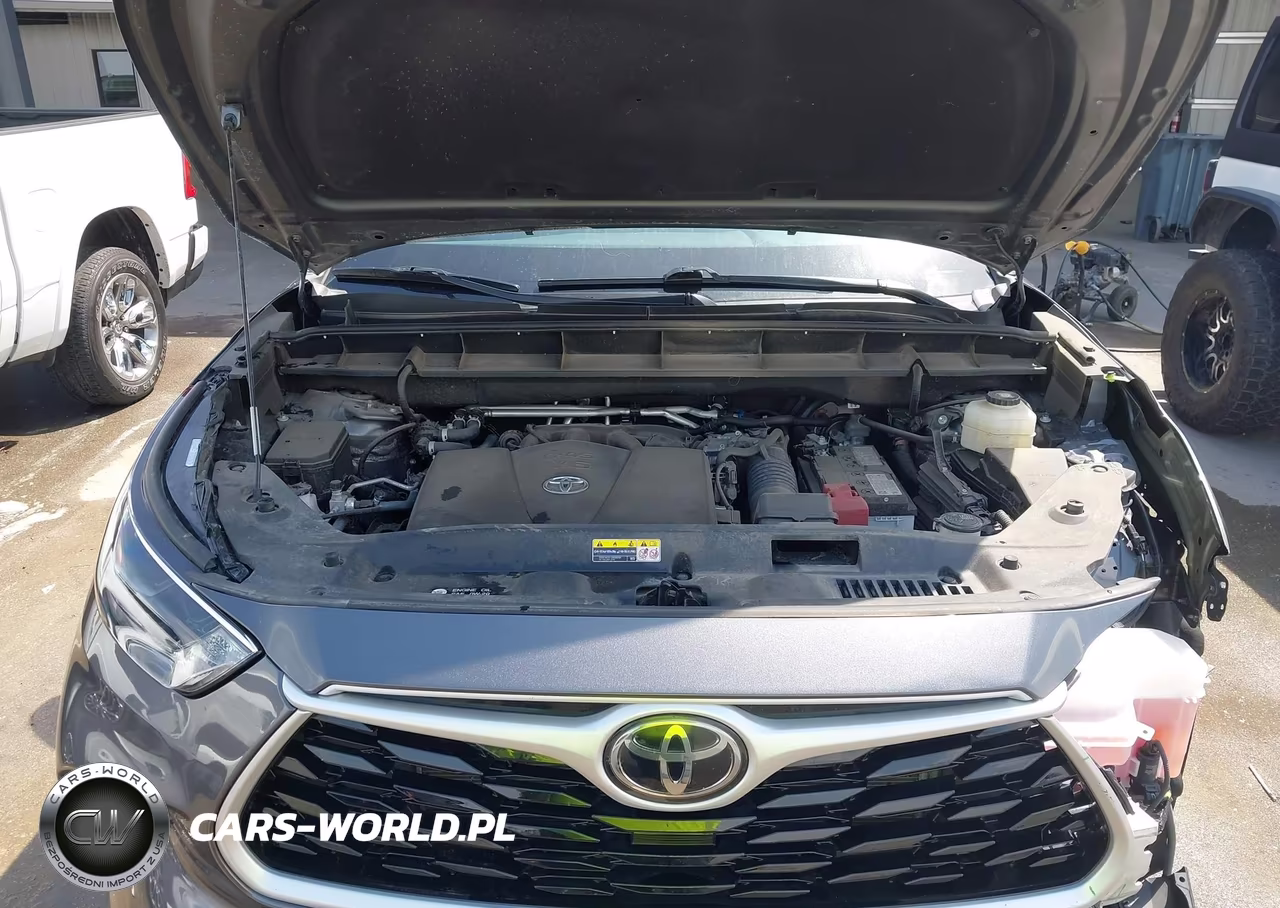 2022 Toyota Highlander Le VIN:5TDBZRBH6NS195810 - 10