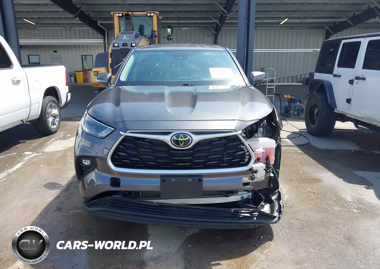 2022 Toyota Highlander Le VIN:5TDBZRBH6NS195810 - 13