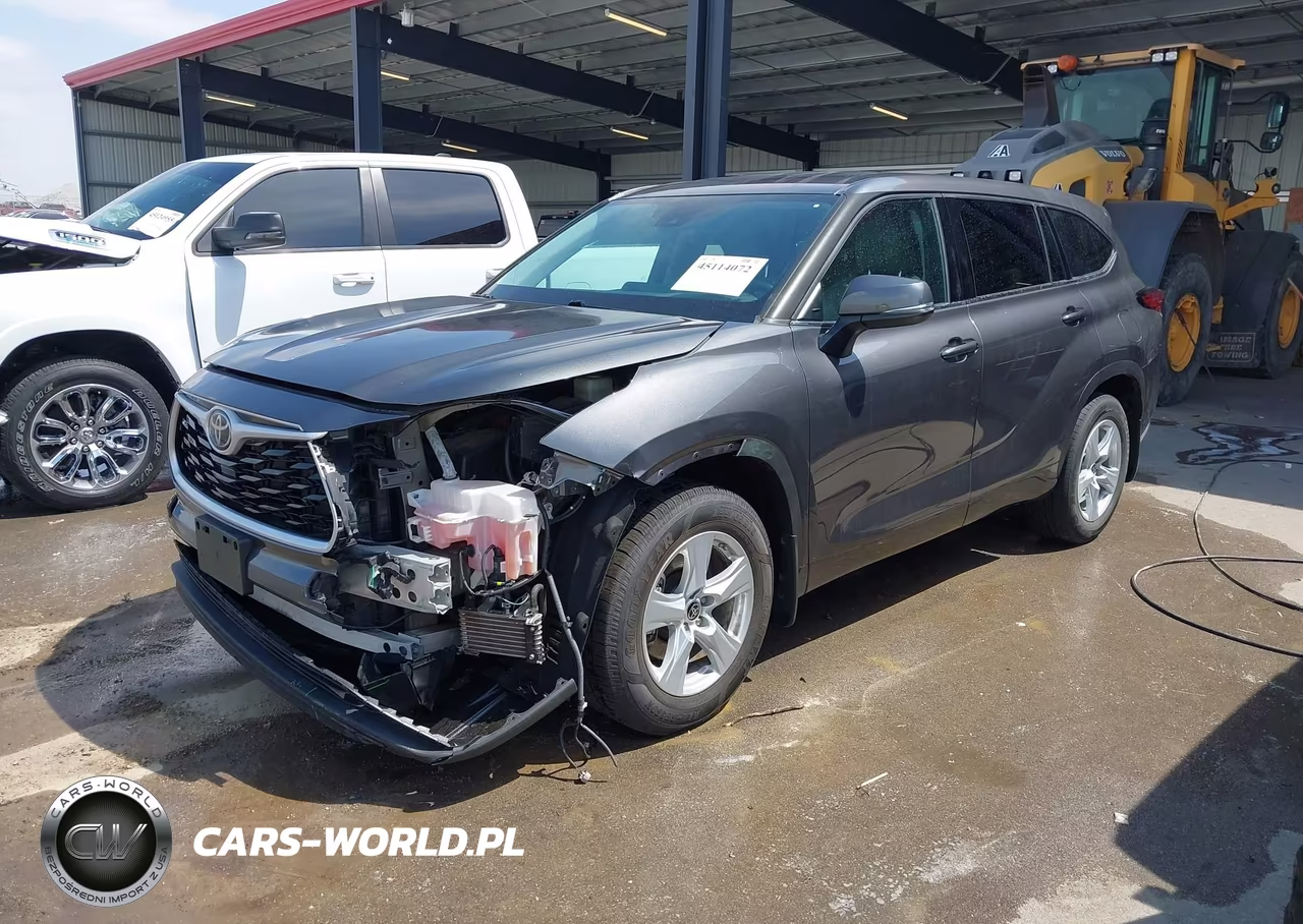 2022 Toyota Highlander Le VIN:5TDBZRBH6NS195810 - 2