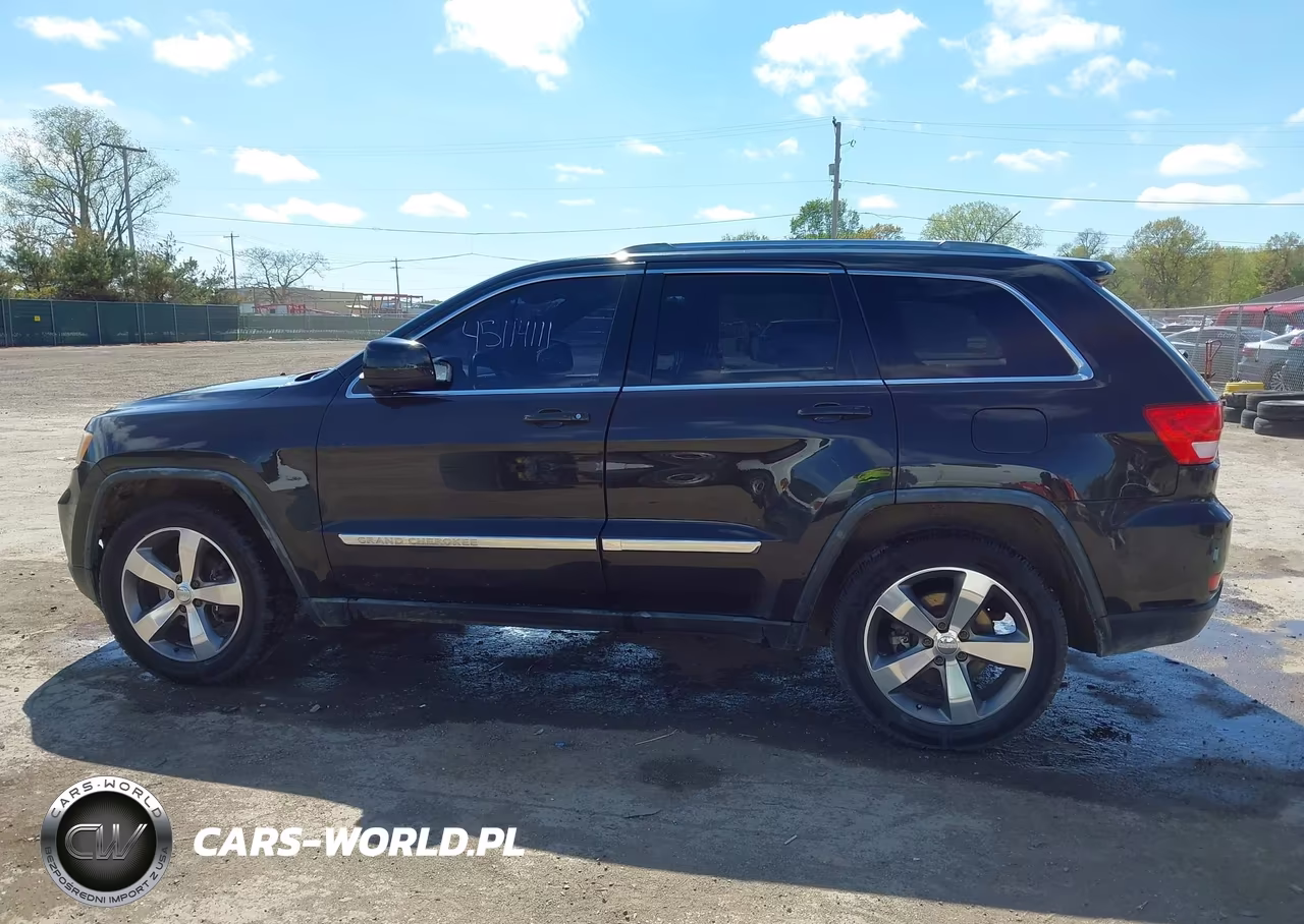 2011 Jeep Grand Cherokee Laredo VIN:1J4RR4GG6BC544201 - 14