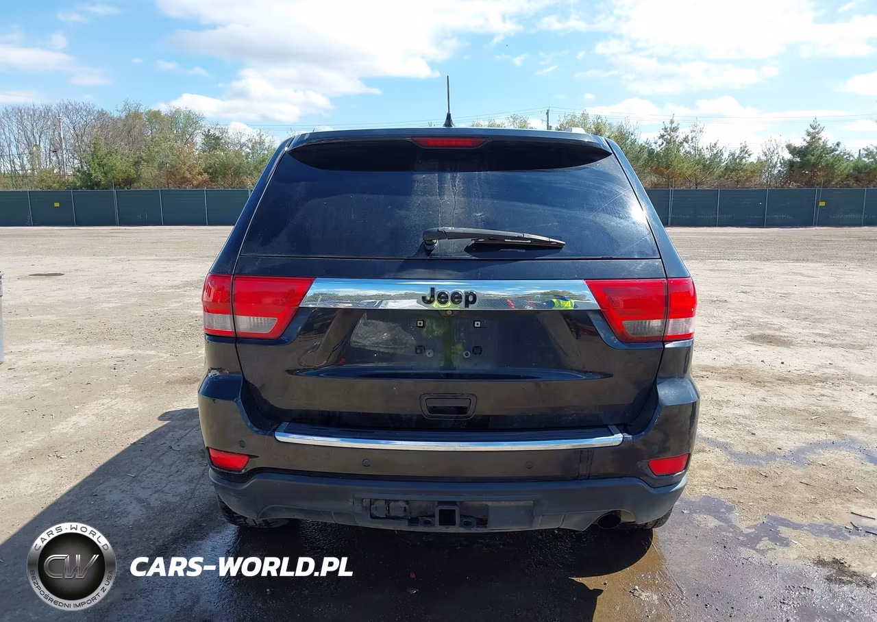 2011 Jeep Grand Cherokee Laredo VIN:1J4RR4GG6BC544201 - 16