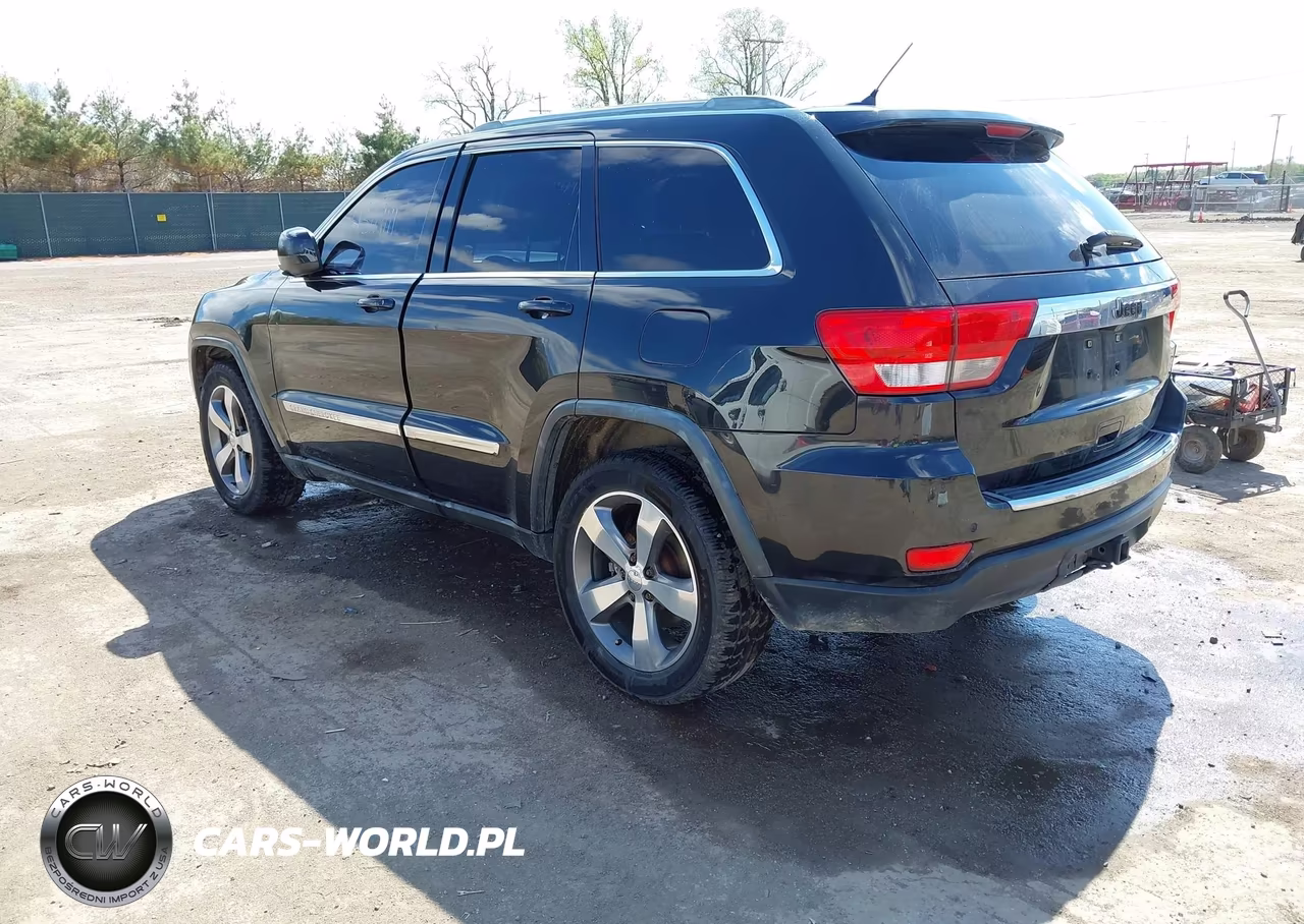 2011 Jeep Grand Cherokee Laredo VIN:1J4RR4GG6BC544201 - 3