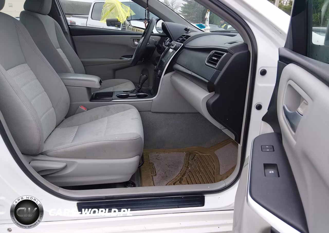 2015 Toyota Camry Le VIN:4T1BF1FK9FU973493 - 5