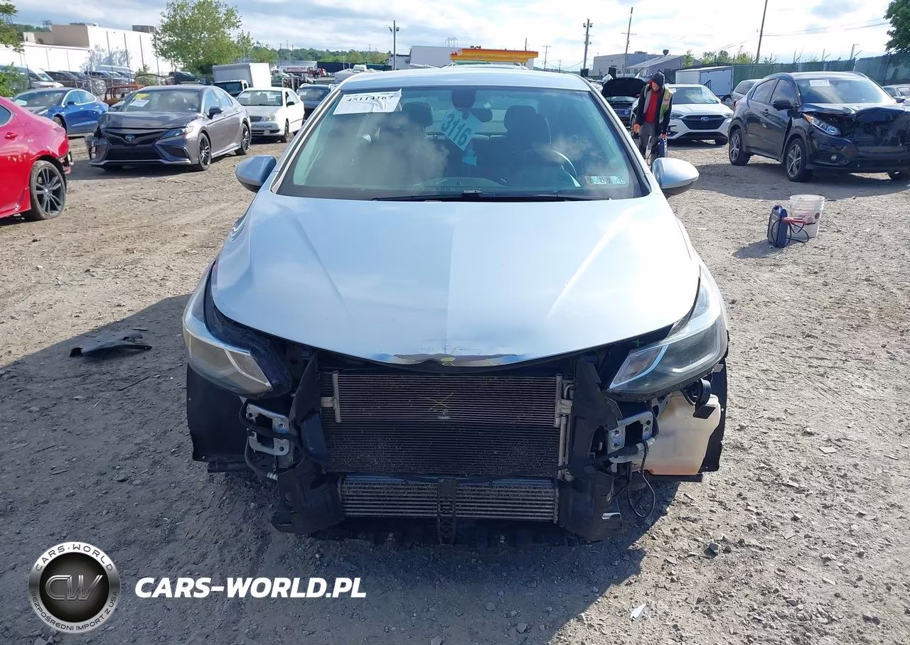 2017 Chevrolet Cruze Lt Auto VIN:1G1BE5SM5H7137891 - 11