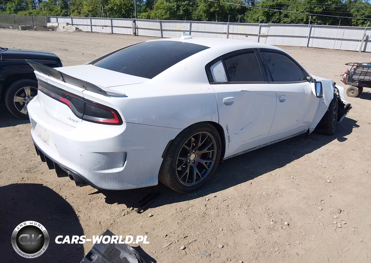 2016 Dodge Charger Srt 392 VIN:2C3CDXEJ6GH129821 - 4