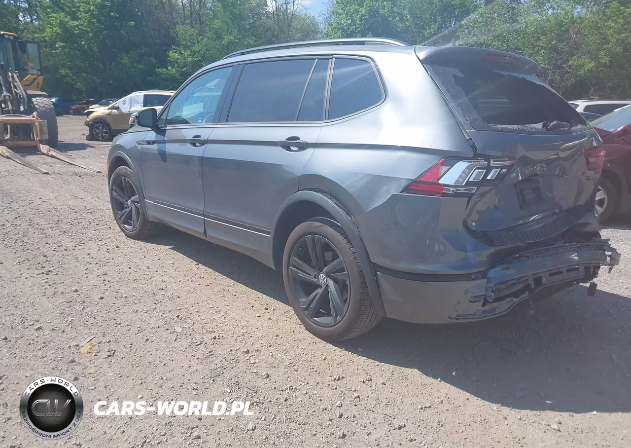 2024 Volkswagen Tiguan 2.0T Se R-Line Black VIN:3VV8B7AX8RM094769 - 3