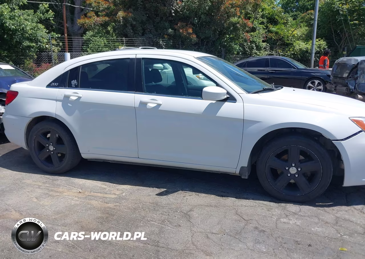 2014 Chrysler 200 Lx VIN:1C3CCBAB3EN143457 - 13